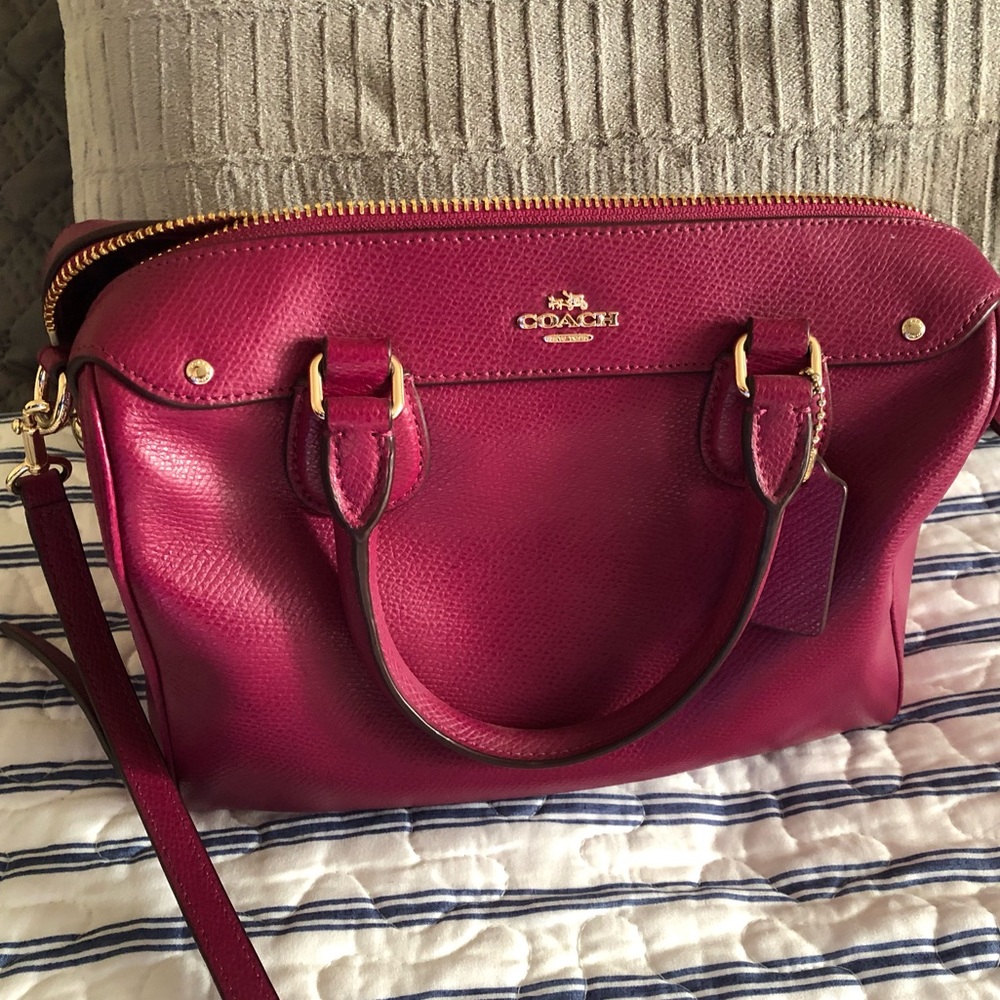 Coach mini Bennett style purse